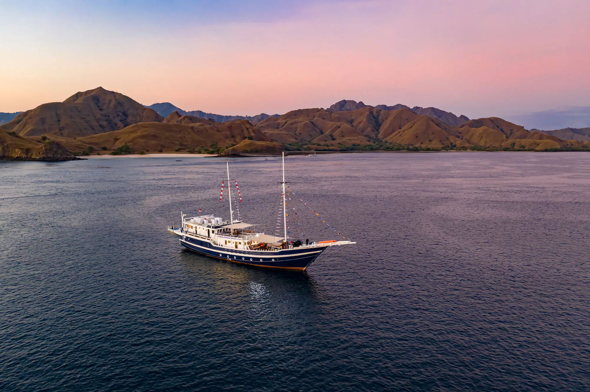 Liveaboard Seahorse | Wallacea Dive Cruise