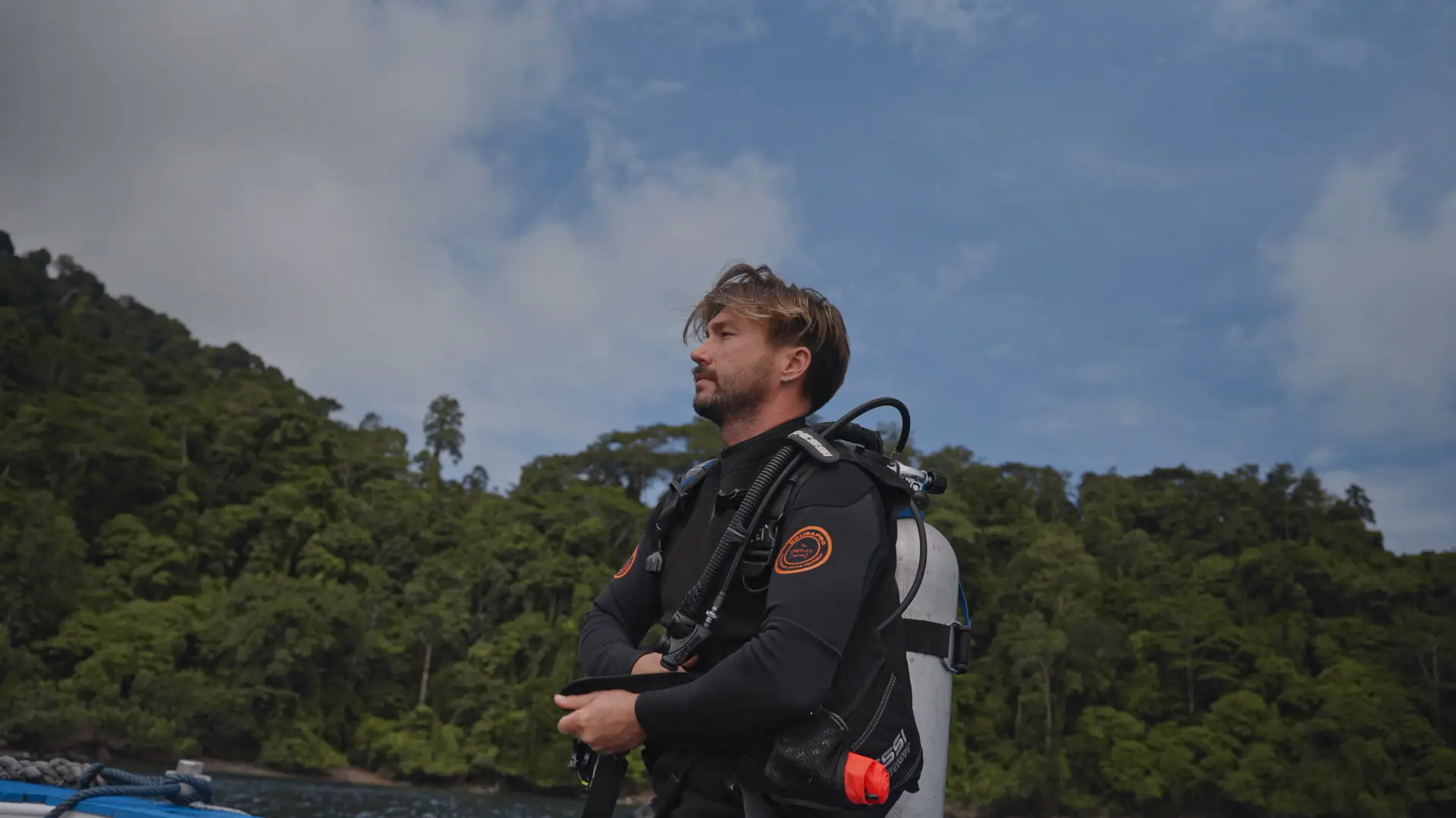 Daniel Nicholson | Underwater Photographer Onboard Ambai