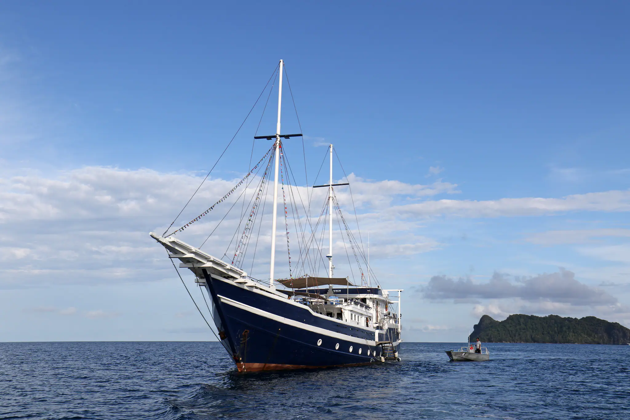 Liveaboard Seahorse | Wallacea Dive Cruise