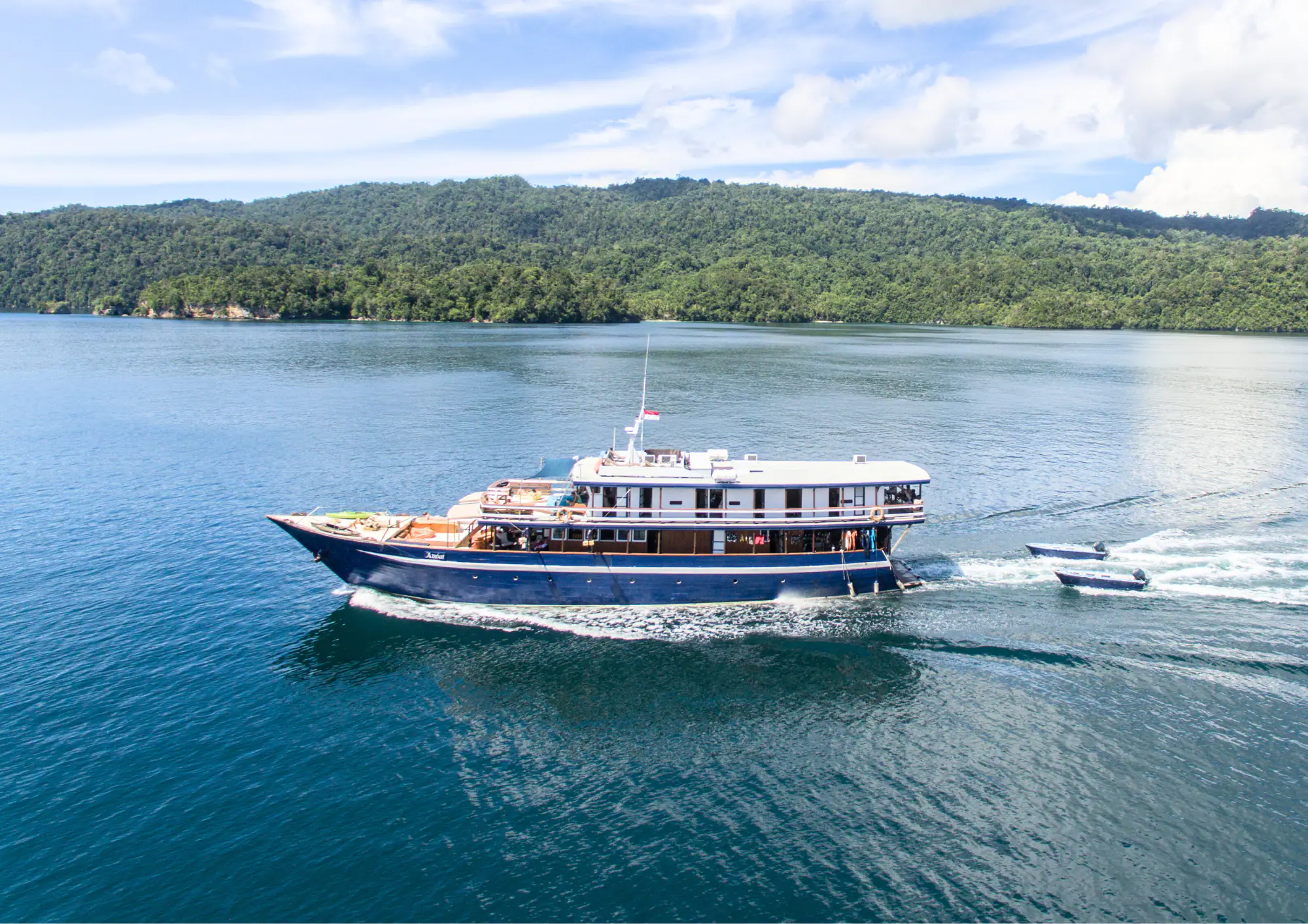 MV Ambai Set Sail in Raja Ampat | Wallacea Dive Cruise 
