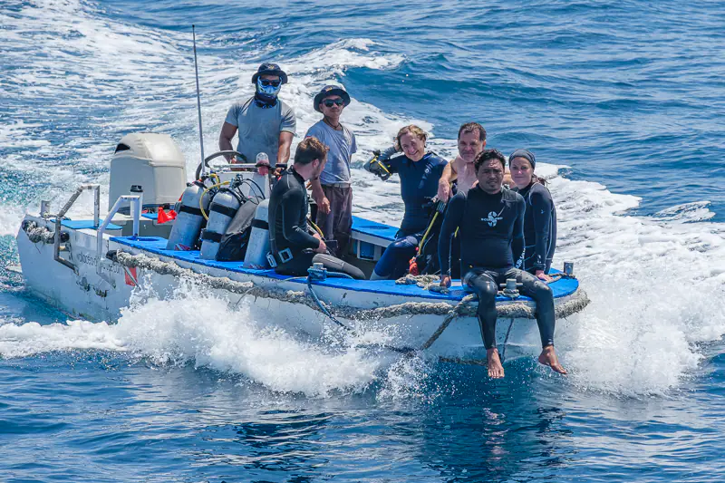 preparation diving in raja ampat