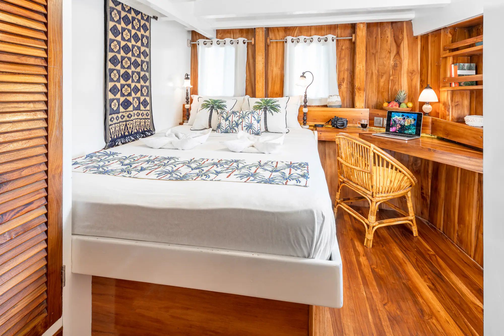 cabin-7-sea-view-double-bed
