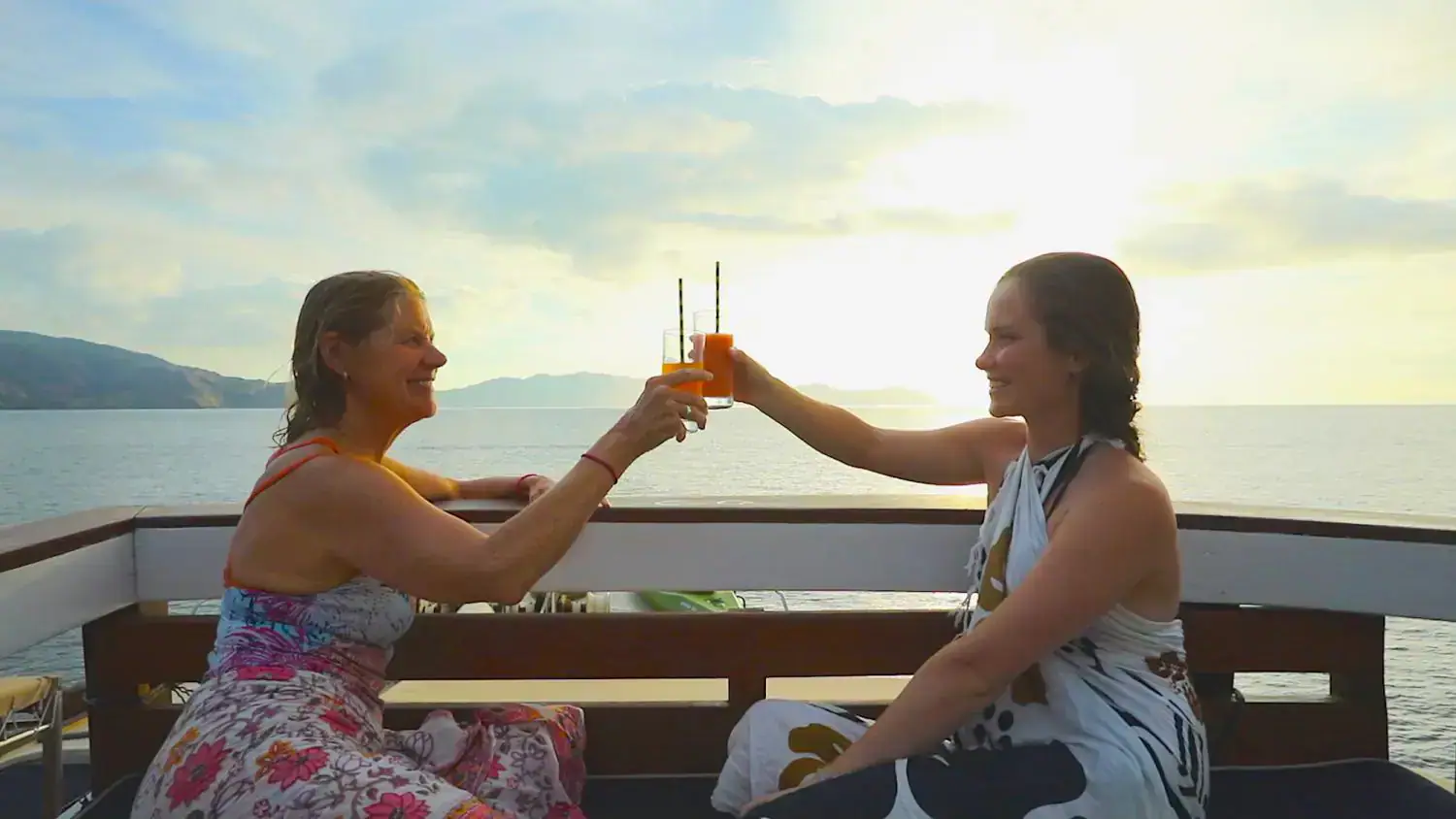 onboard activity, drink at lounge, sharing drinks under the sun, stunning sea view