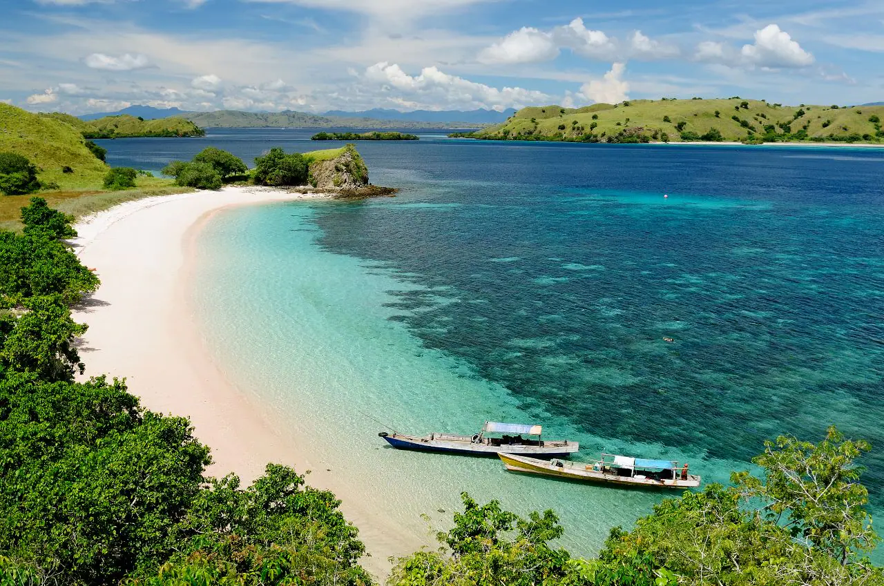 How Halmahera Look Like | Wallacea Dive Cruise 