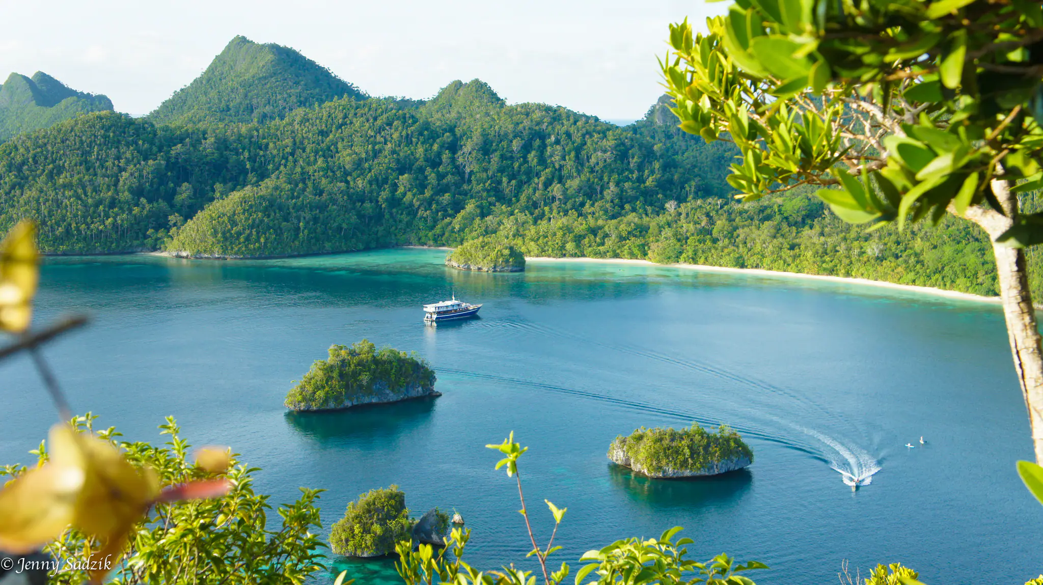 raja-ampat-lamdscape-20