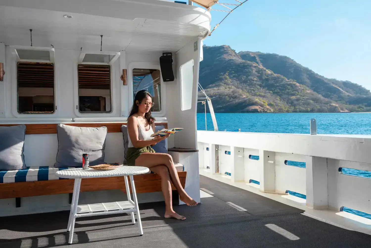 seahorse main deck, onboard relaxing spot, boat exterior, turquoise water, sea view