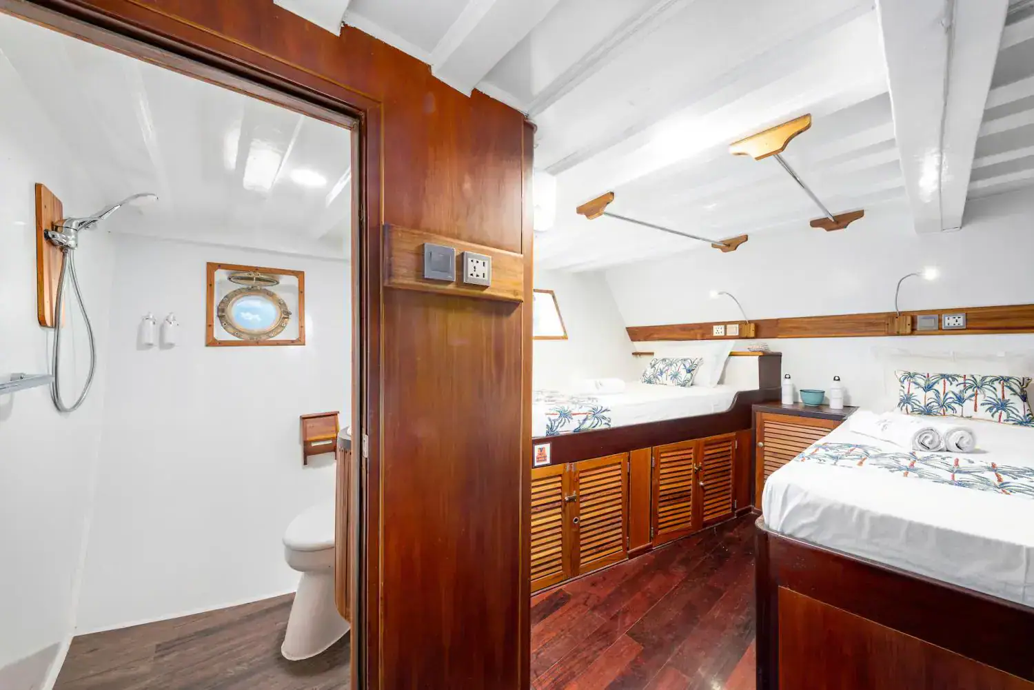 twin bed lower deck cabin, private bathroom, clean interior, comfortable cabin